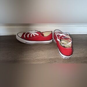Red converse